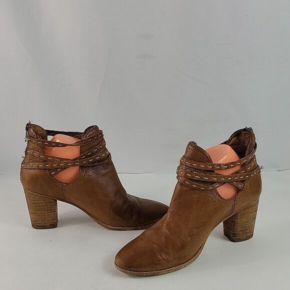Frye Naomi Pickstitch Shootie Women's Ankle Booties - Picture 4 of 14